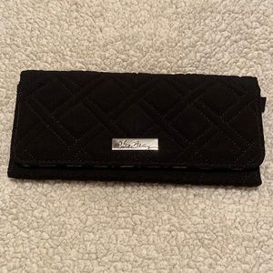 Vera Bradley Wallet LARGE Trifold Magnetic Closure Black